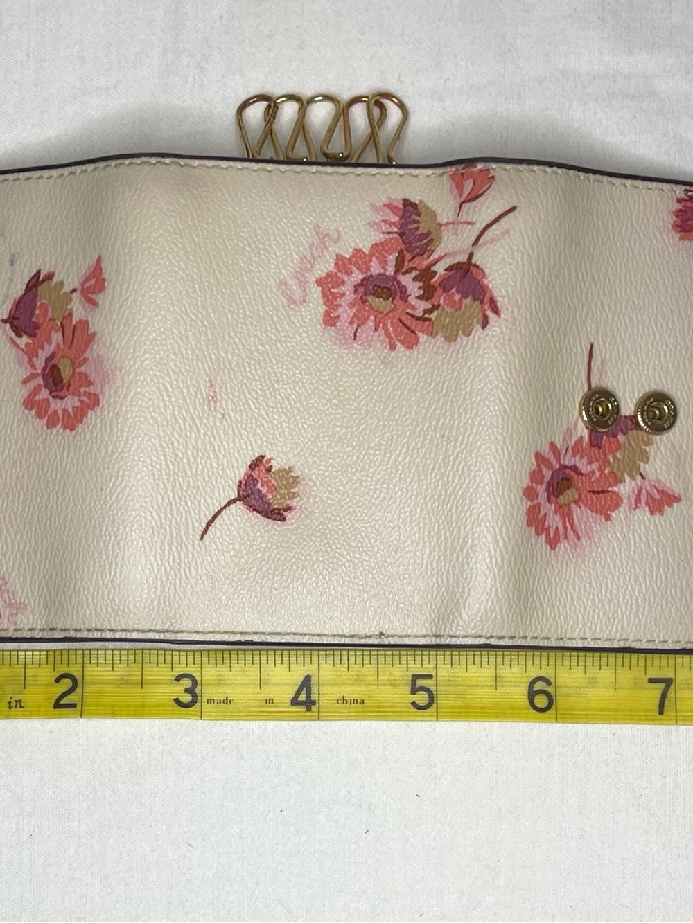 Coach Cream Floral 5 Ring Key Case with Gold Logo - Picture 6 of 12